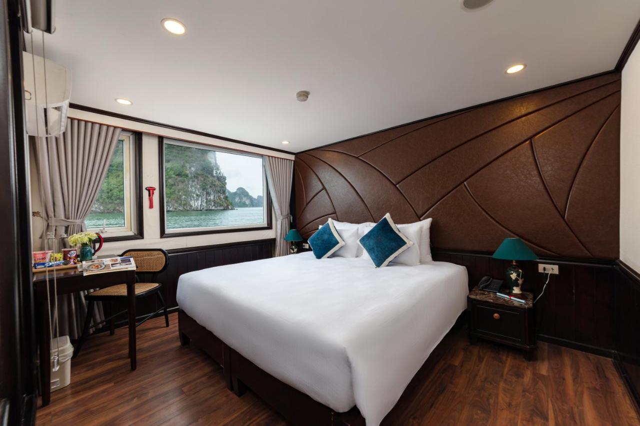 Amanda Cruise Ha Long Bay Hotel Exterior photo