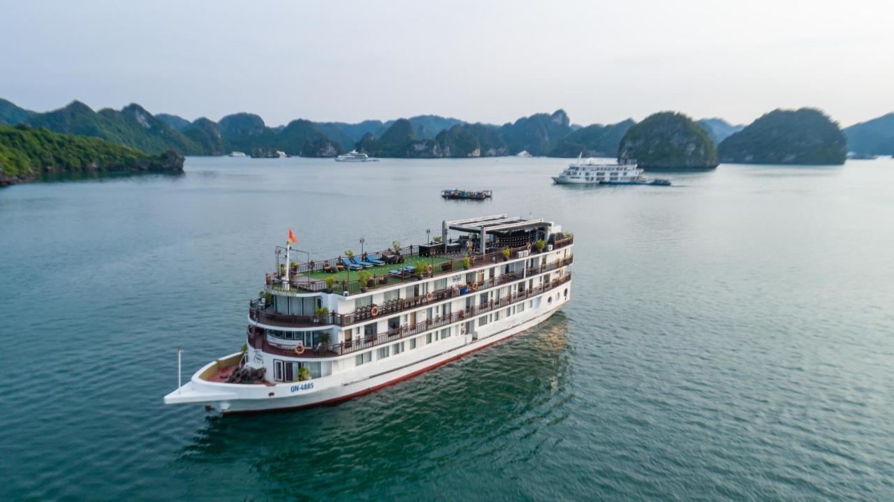 Amanda Cruise Ha Long Bay Hotel Exterior photo